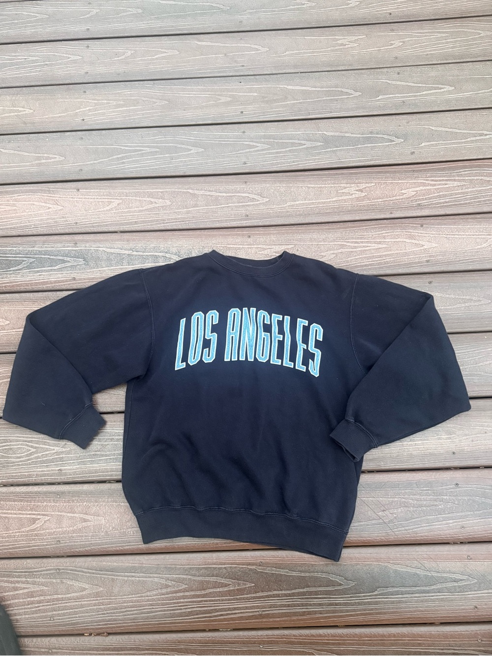 Brandy Melville Navy Crewneck with Light Blue 'LOS ANGELES' sweater - Picture 8 of 10
